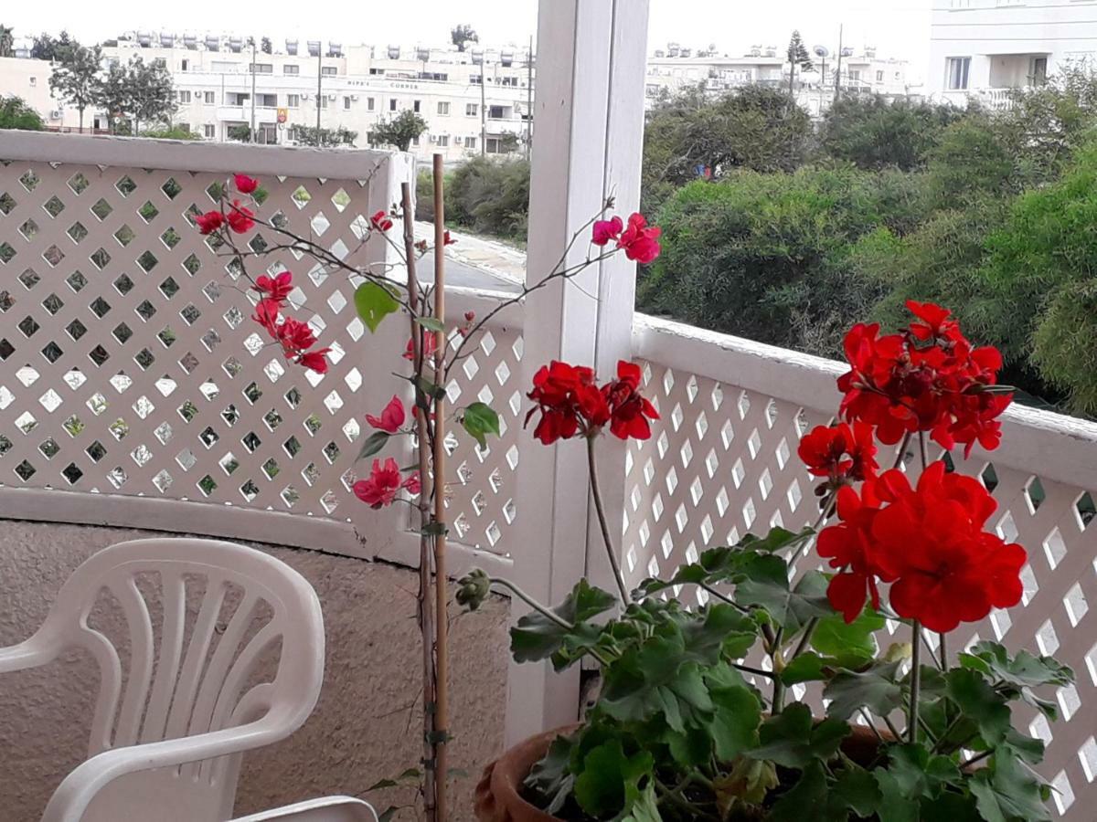 פאראלימני Protaras Happy Sunny Holidays מראה חיצוני תמונה